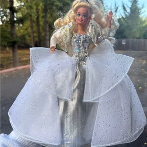 Silver and White Vintage 1992 Holiday Barbie Doll Mattel #1429